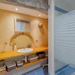 Ehemaliger Bauernhof Le Bonheur In By Interhome Sainte-Mondane