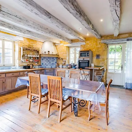 Ehemaliger Bauernhof Le Bonheur In By Interhome * Sainte-Mondane