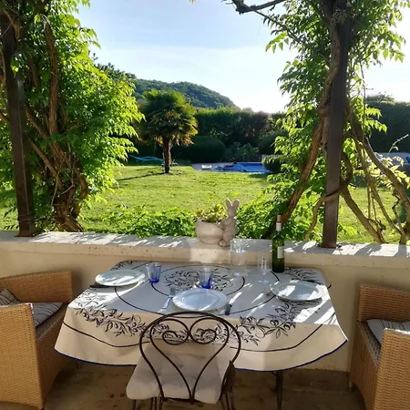 Ehemaliger Bauernhof Le Bonheur In By Interhome Sainte-Mondane