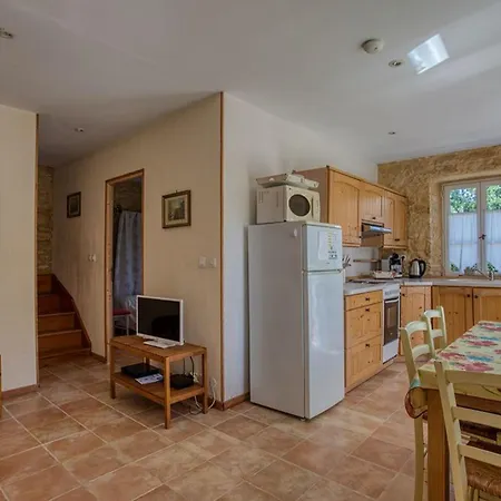 Ehemaliger Bauernhof Le Bonheur In By Interhome *